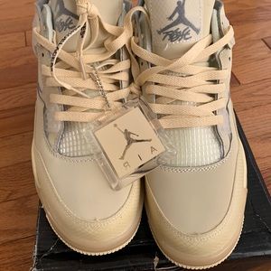OFF-WHITE Jordan 4